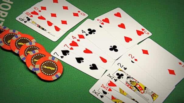 Cù lũ là một thuật ngữ quen thuộc đối với các game thủ đam mê game bài như Poker ,Xì tố, Mậu binh,… Nếu bạn chưa hiểu rõ về cù lũ là gì thì đừng bỏ qua chia sẻ dưới đây nhé ! 