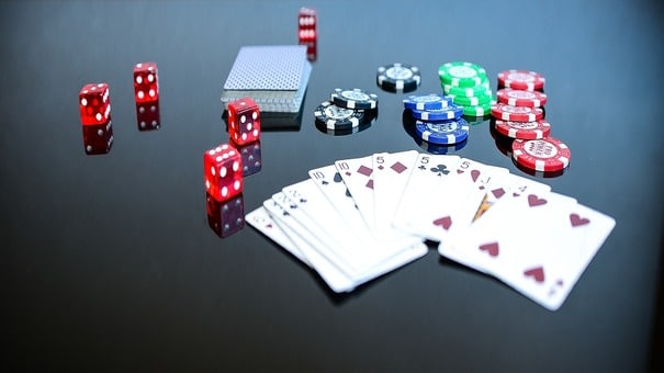 Khi bạn chọn chơi “All in Poker” là bạn đang cược tất cả số chip mình có, không giữ lại gì cả. Đây là một chiến lược thường thấy ở các giải đấu lớn. Tuy nhiên, “All in” không chỉ dựa vào may mắn. Để thực hiện đúng lúc, bạn cần quan sát tốt và đánh giá chính xác tình hình bài. Hãy đến W88 thông tin sản phẩm để biết thêm thông tin nhé .