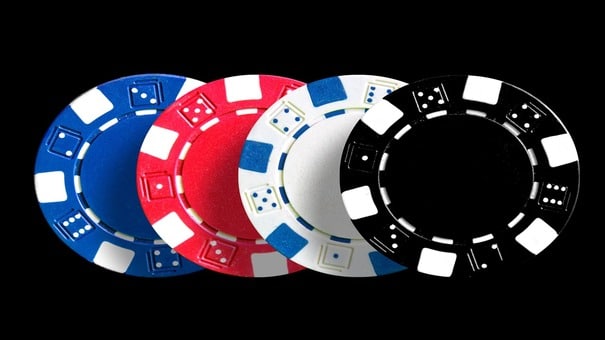 Rejam (Re – Steal) hay Rejam definition là một trong các hành vi mà người tham gia cá cược sẽ thực hiện trong bàn Poker. thủ thuật Rejam Poker có thể hiểu đơn giản thì Rejam chính là kỹ thuật cướp bài nhà cái vừa lấy đi trước đó. Re-raise poker là kỹ năng đòi hỏi kinh nghiệm khá nhiều đến từ những người chơi, đặc biệt là các tay chơi lâu năm. Thế nhưng, kỹ thuật này tương đối khó và không phải ai cũng có thể nắm giữ một cách rõ ràng. Hẫy đến W88 thông tin sản phẩm để biết thêm chi tiết nhé .