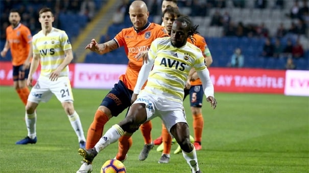 Nhận định Basaksehir vs Fenerbahce 0h00 ngày 25/1 (VĐQG Thổ Nhĩ Kỳ 2023/24) . Nhận định bóng đá, dự đoán kết quả trận đấu, chuyên gia phân tích tỷ số, thống kê chi tiết. Hãy đến W88 soi kèo bóng đá để biết thêm thông tin nhé .