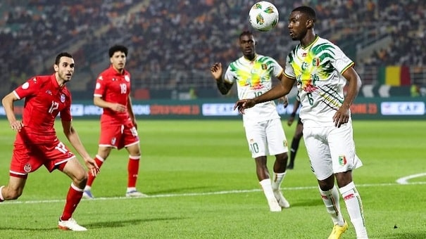 Nhận định bóng đá Namibia vs Mali 0h00 ngày 25/1 (CAN 2023) . Nhận định của chuyên gia, dự đoán kết quả chi tiết, phân tích tỷ số trận đấu, thống kê phong độ hai đội. Hãy đến W88 soi kèo bóng đá để biết thêm thông tin nhé .